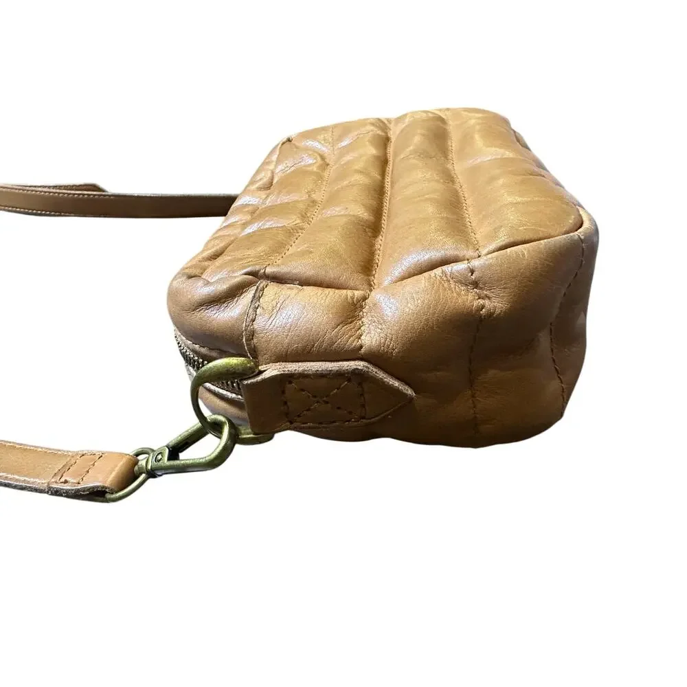 Madewell The Transport Camera Bag: Puff Edition in Warm Hickory Brown